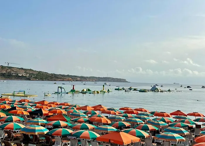 Bright Coastal Penthouse With Huge Terrace Overlooking The Sea- Ghadira Mellieha *